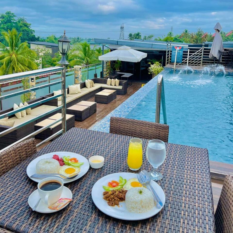 Shine Boutique Hotel Tagum Exterior photo